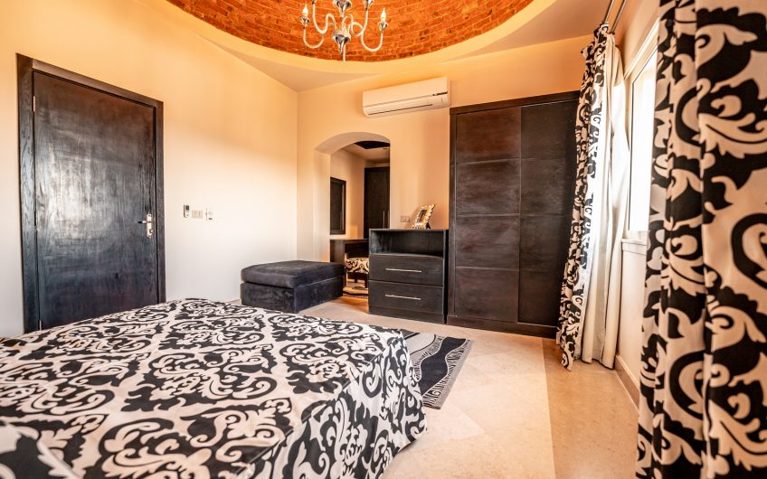 Beautifully furnished 2 bedrooms apartment