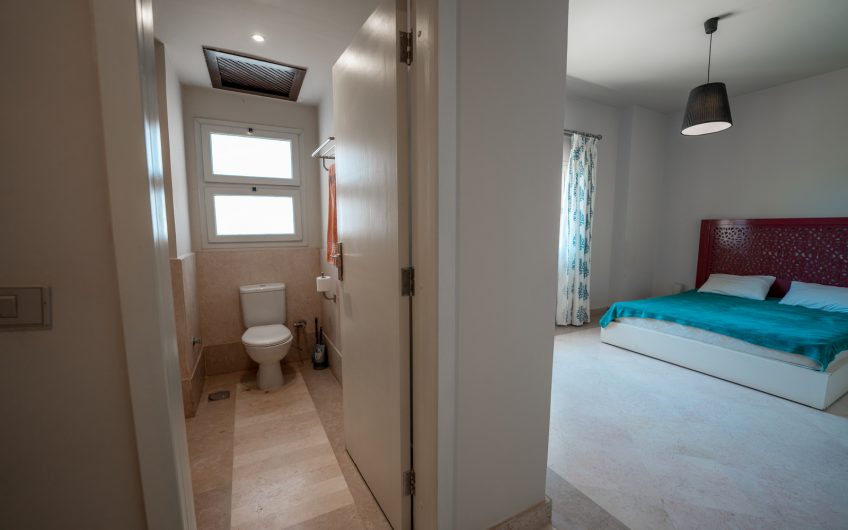 Very spacious apartment features 2 bedrooms and 2 bathrooms
