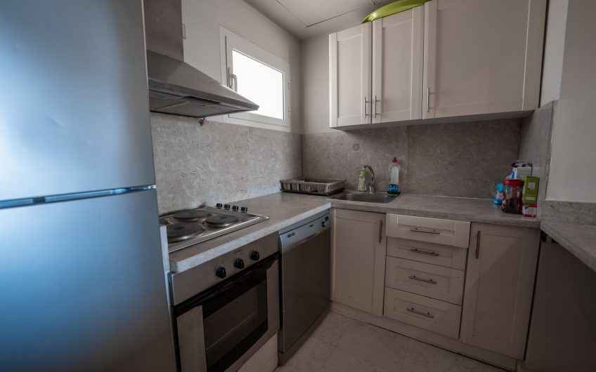 Very spacious apartment features 2 bedrooms and 2 bathrooms