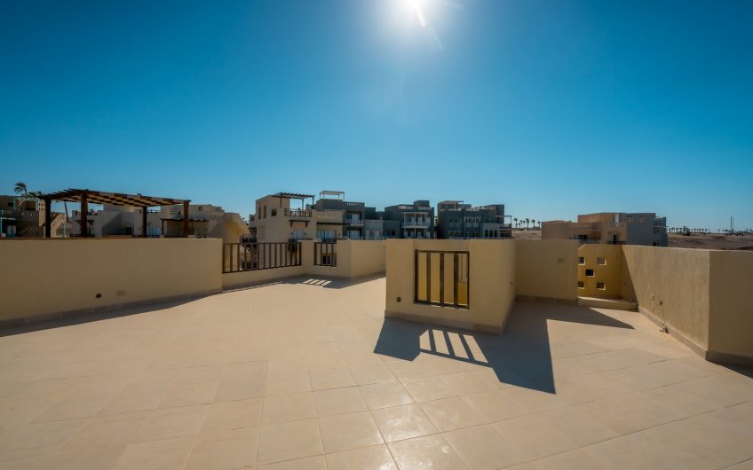 SHS-041 – 2 Bedroom Apartment with very spacious roof terrace