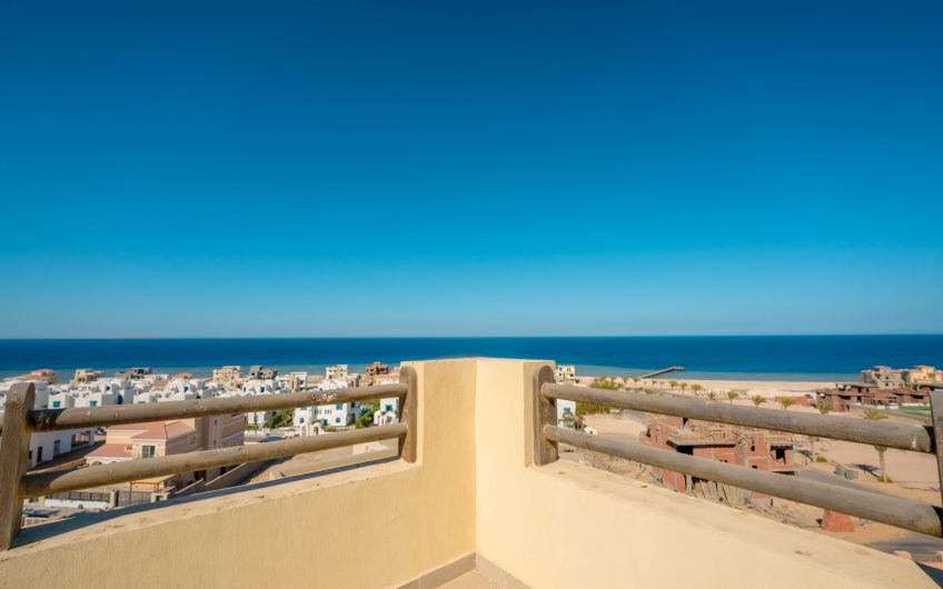 SHS-041 – 2 Bedroom Apartment with very spacious roof terrace