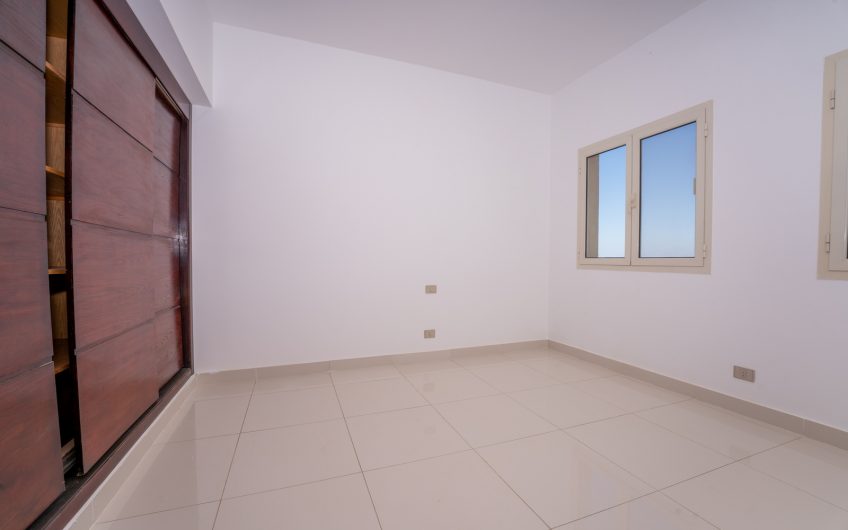 SHS-041 – 2 Bedroom Apartment with very spacious roof terrace