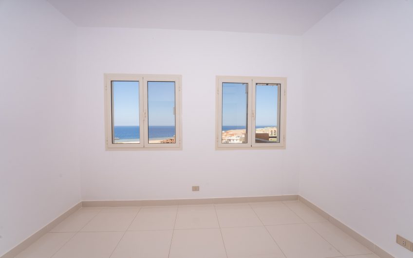 SHS-041 – 2 Bedroom Apartment with very spacious roof terrace