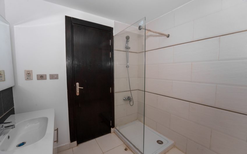 SHS-041 – 2 Bedroom Apartment with very spacious roof terrace