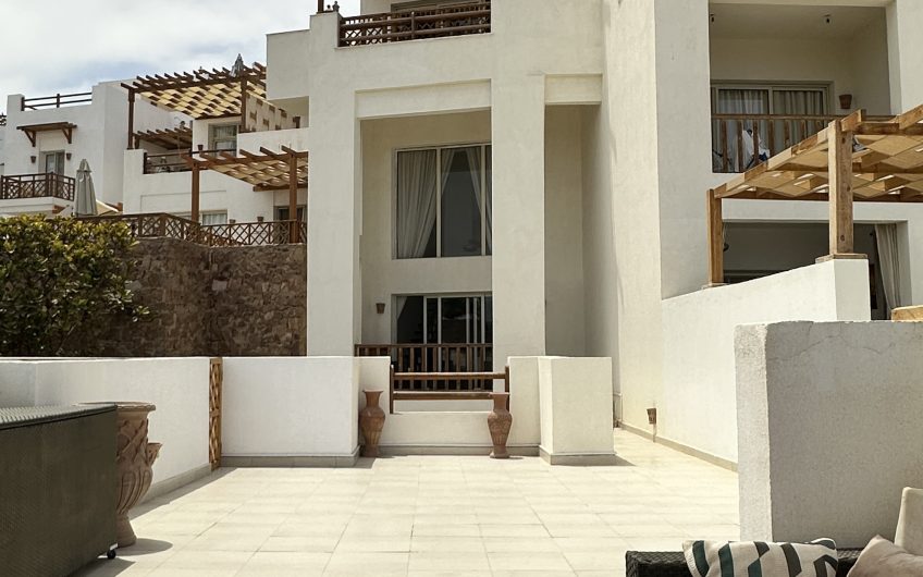 SHS-048 Fully Equipped with Wide Terrace Apartment in Azzurra Sahl Hasheesh for Sale.